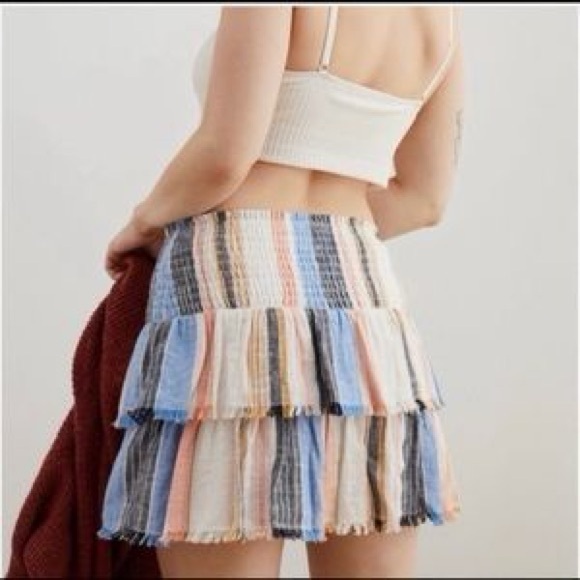 • AERIE Striped Layered Smocked Waist Mini Skirt - Picture 2 of 4
